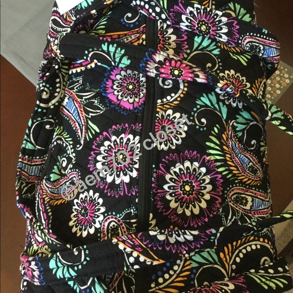 NWT VERA BRADLEY LARGE DUFFEL - Picture 2 of 4